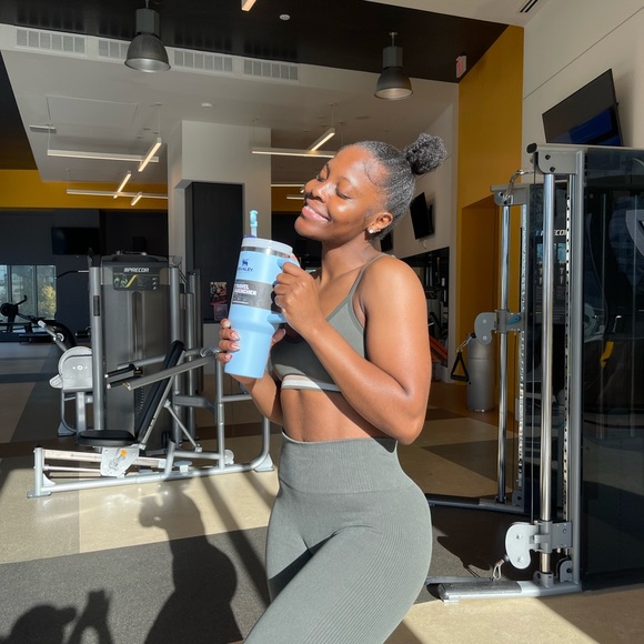 Straw toppers for tumbler straws. - Picture 7 of 17